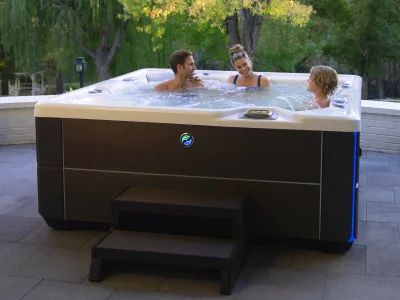how-to-buy-a-hot-tub-1200x900